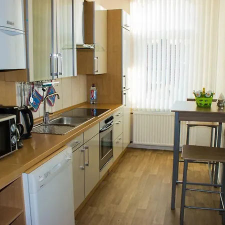 Zentrumsnahe Ferienwohnung דירה *